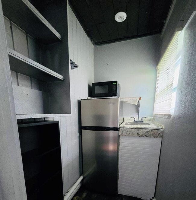 Photo - 8010 SE US Hwy 301 Unit 2A