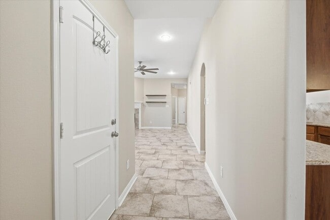 Photo - 3411 Country Club Blvd