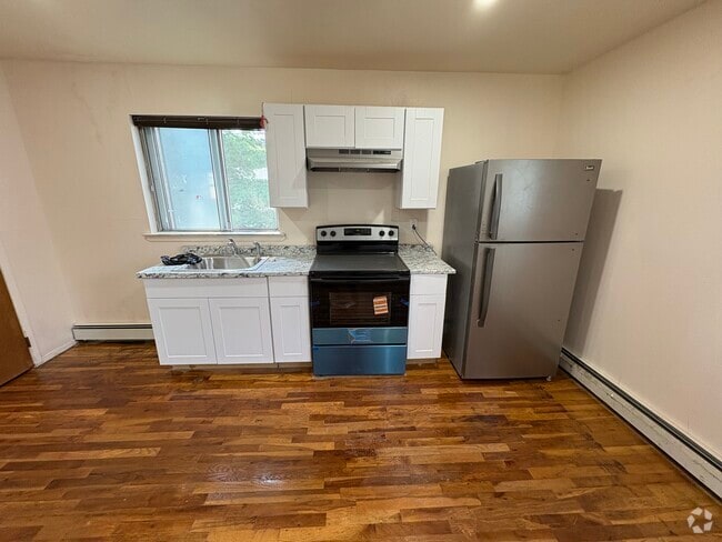 Building Photo - 80 Lakewood Ave Unit 1 Rental