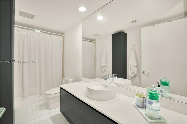 Photo - 31 SE 6th St Unit 1201