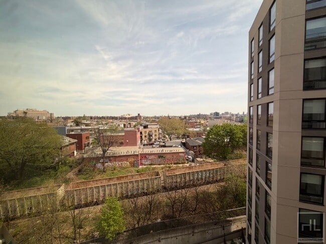 Photo - Luxurious Woodside 1 Bedroom with Views!