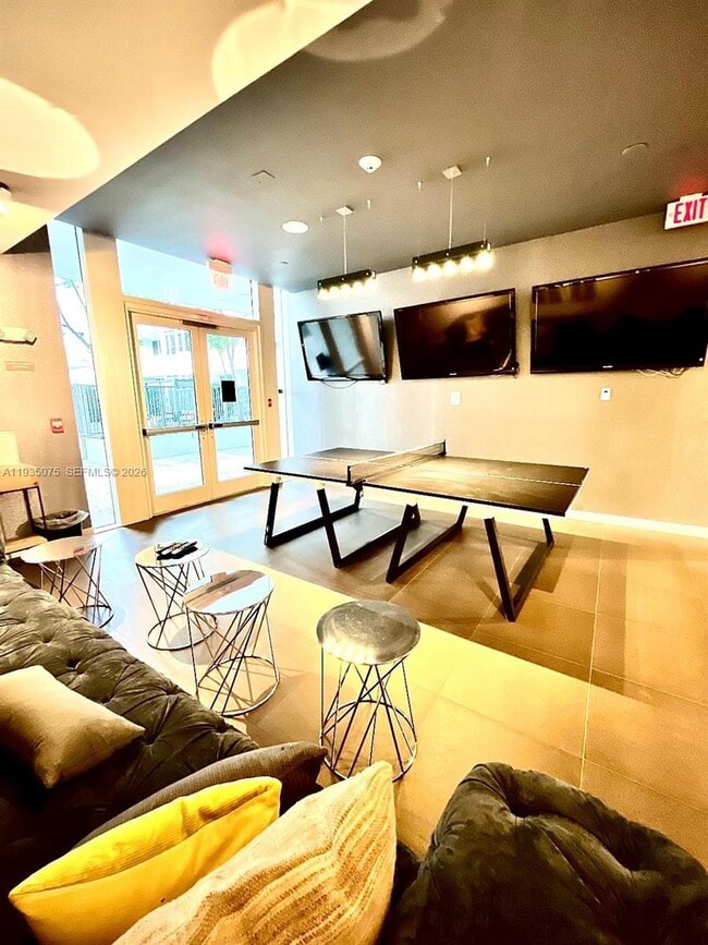 Photo - 2100 Park Ave Unidad 104