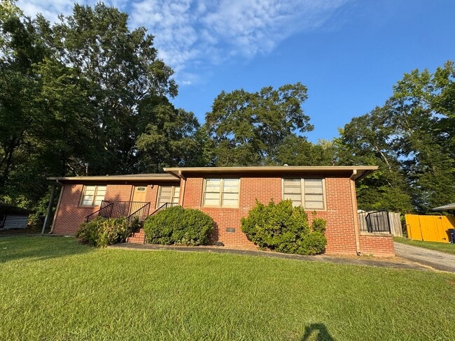 Building Photo - 8507-8507 Lynn Ave Unit 8505 Rental