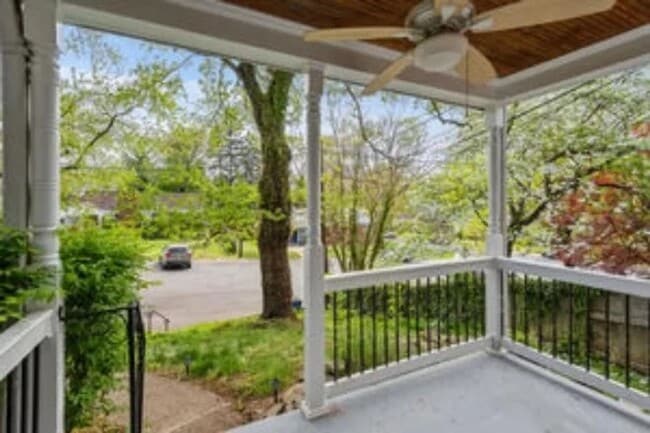 8413 Spencer Ct
