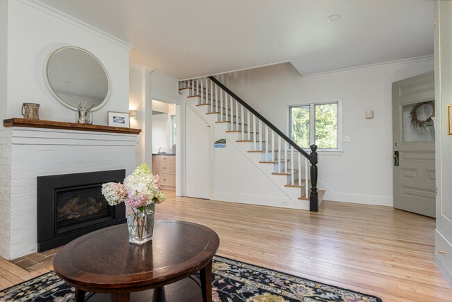 Photo - 276 Fowler Rd