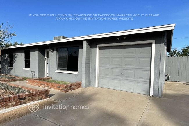 Photo - 2128 W Hartford Ave