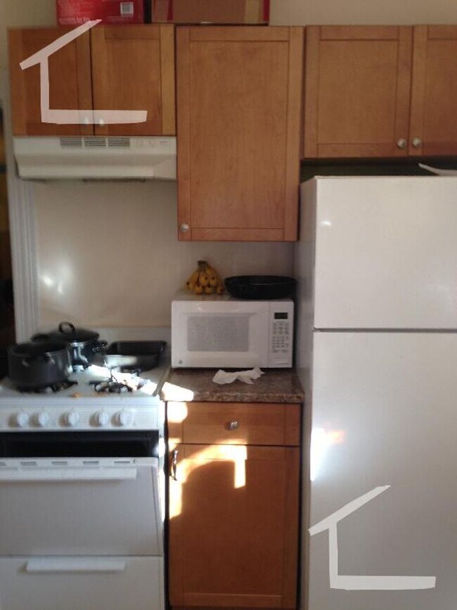 Photo - South Huntington 3-Bed