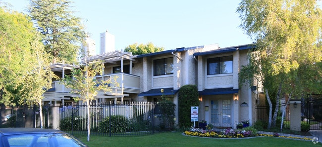 Photo - Ridgewood Apartments