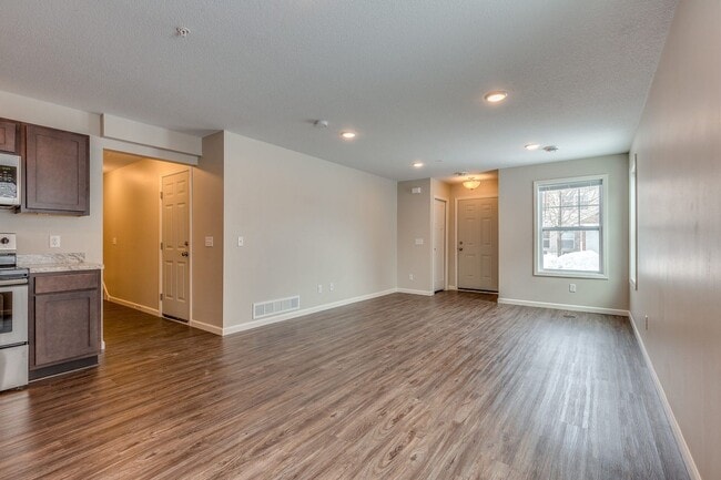 Photo - End Unit Town Home avail April 2026 : 3bd2ba2car garage Zimmerman