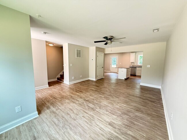 Photo - 1207 Davis St Unit 4