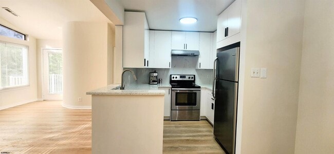 Photo - 137 Heather Croft Unit 137