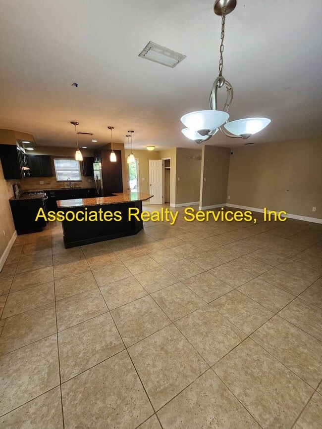 Photo - Must See!!! 3/2 in Pine Breeze (NW Gainesville)