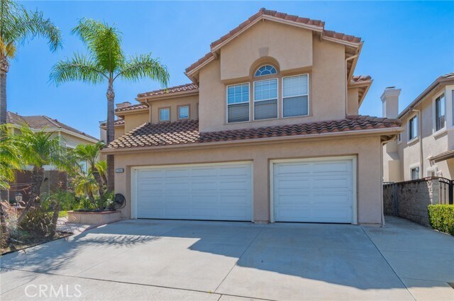 22661 White Oaks