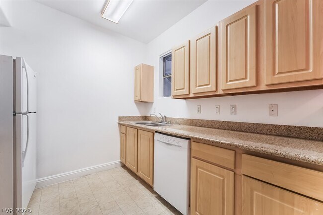 Photo - 8000 W Badura Ave