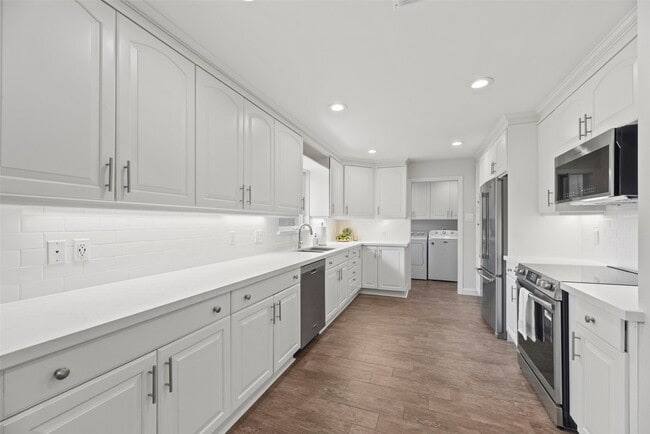 Photo - 7211 Alderney Dr