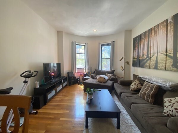 Photo - 102 E Brookline St Unit 2