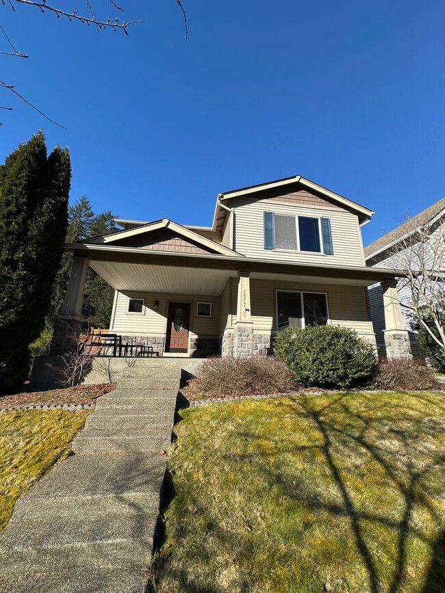 Photo - 1577 Burnside Pl House