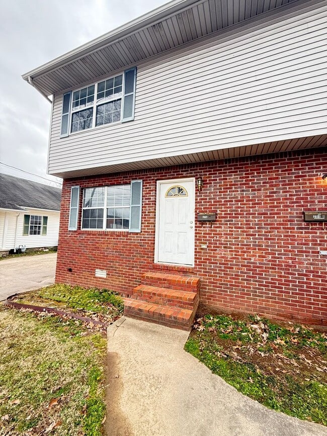 Photo - 214 Olive St Unit A