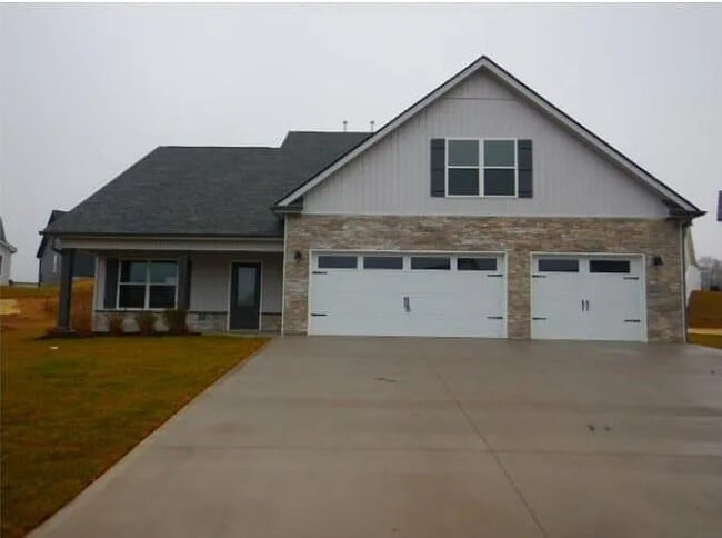 Building Photo - 7703 Mossy Landing Ln