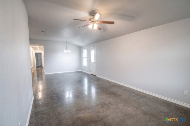 Photo - 300 Lowes Blvd