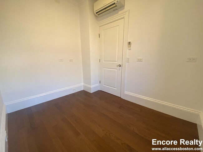 Photo - 98 Myrtle St Unit 7