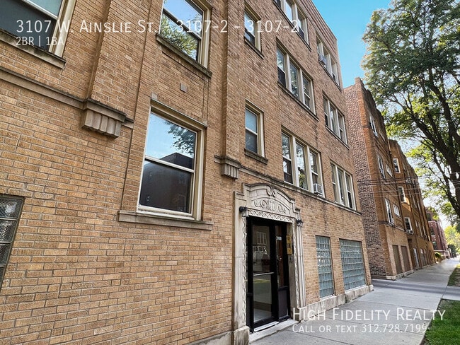 Building Photo - 3107 W Ainslie St Unit 3107-2 Rental