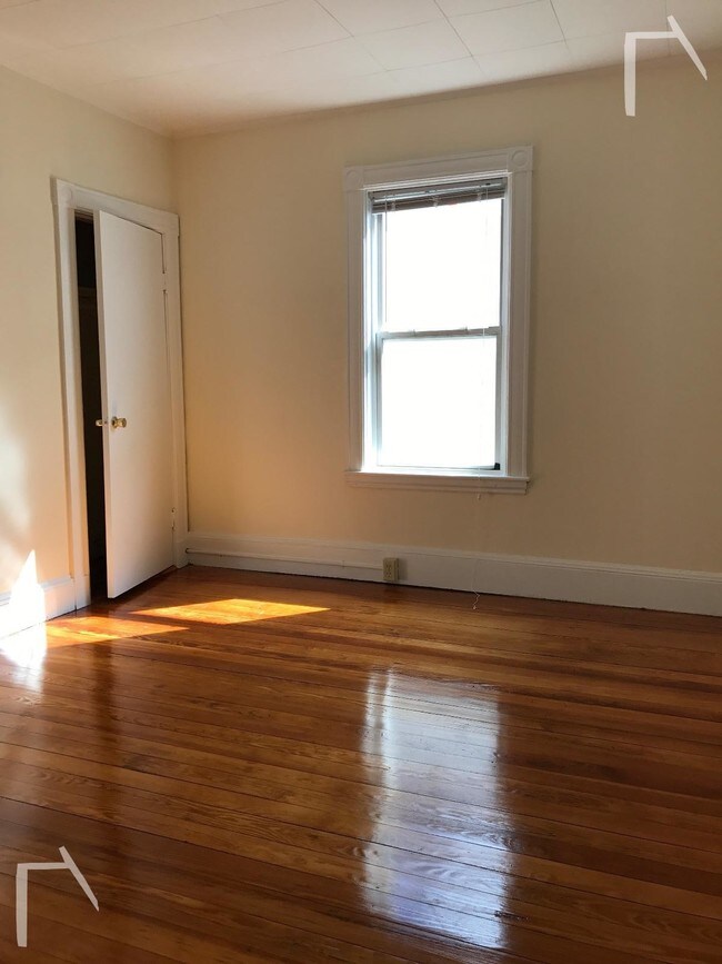 Photo - 25 Brackett St Unit 1