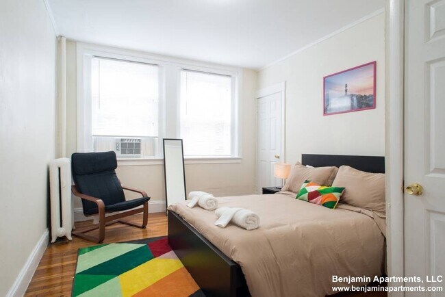 Photo - 239 Kelton St Unit 3