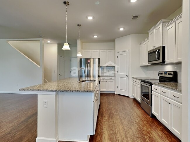 Photo - 212 Dogwood Cir