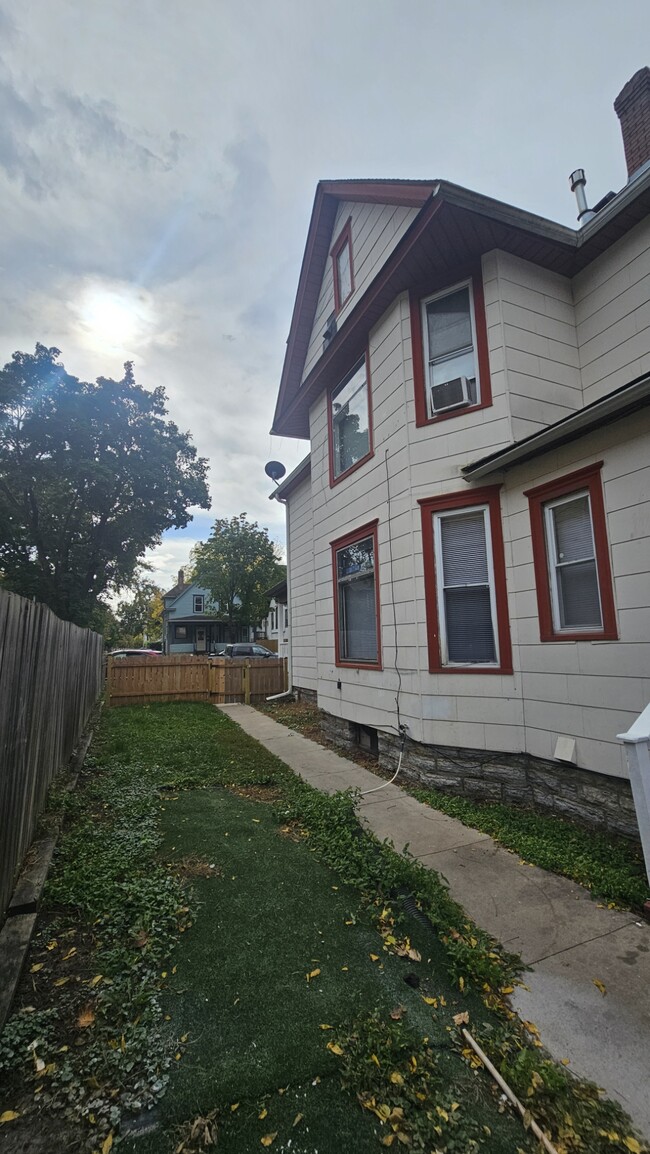 Photo - 585 Case Ave Unit 1