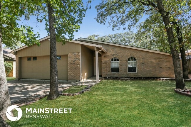 Building Photo - 4705 Crestmont Ct Rental