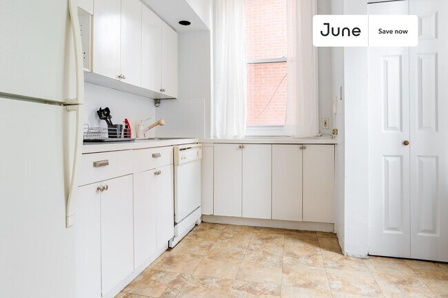 Photo - 400 W 20th St