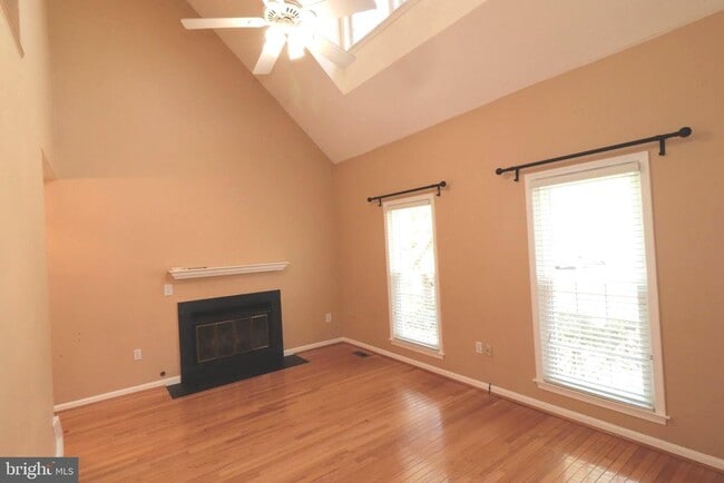 Photo - 7907 Gambrill Ct