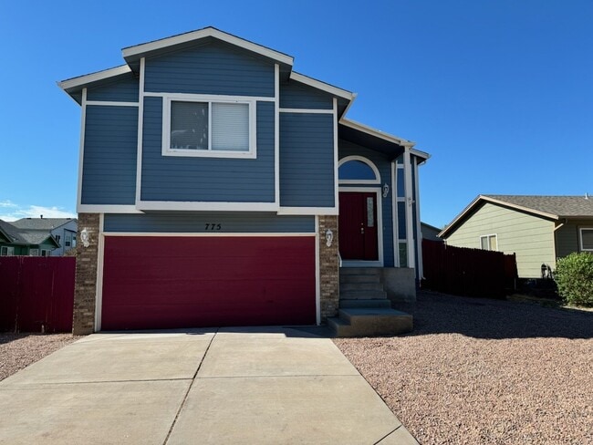 Building Photo - 3 bedroom - Descendant