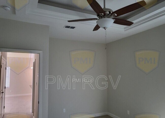 Photo - 1037 French Ave Unidad 2