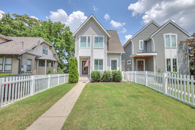 816 Benton Ave