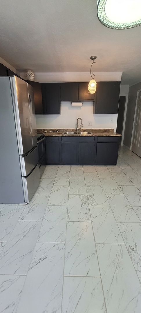 Photo - 111 W. Franklin-FOURPOINT Unidad Apt 03