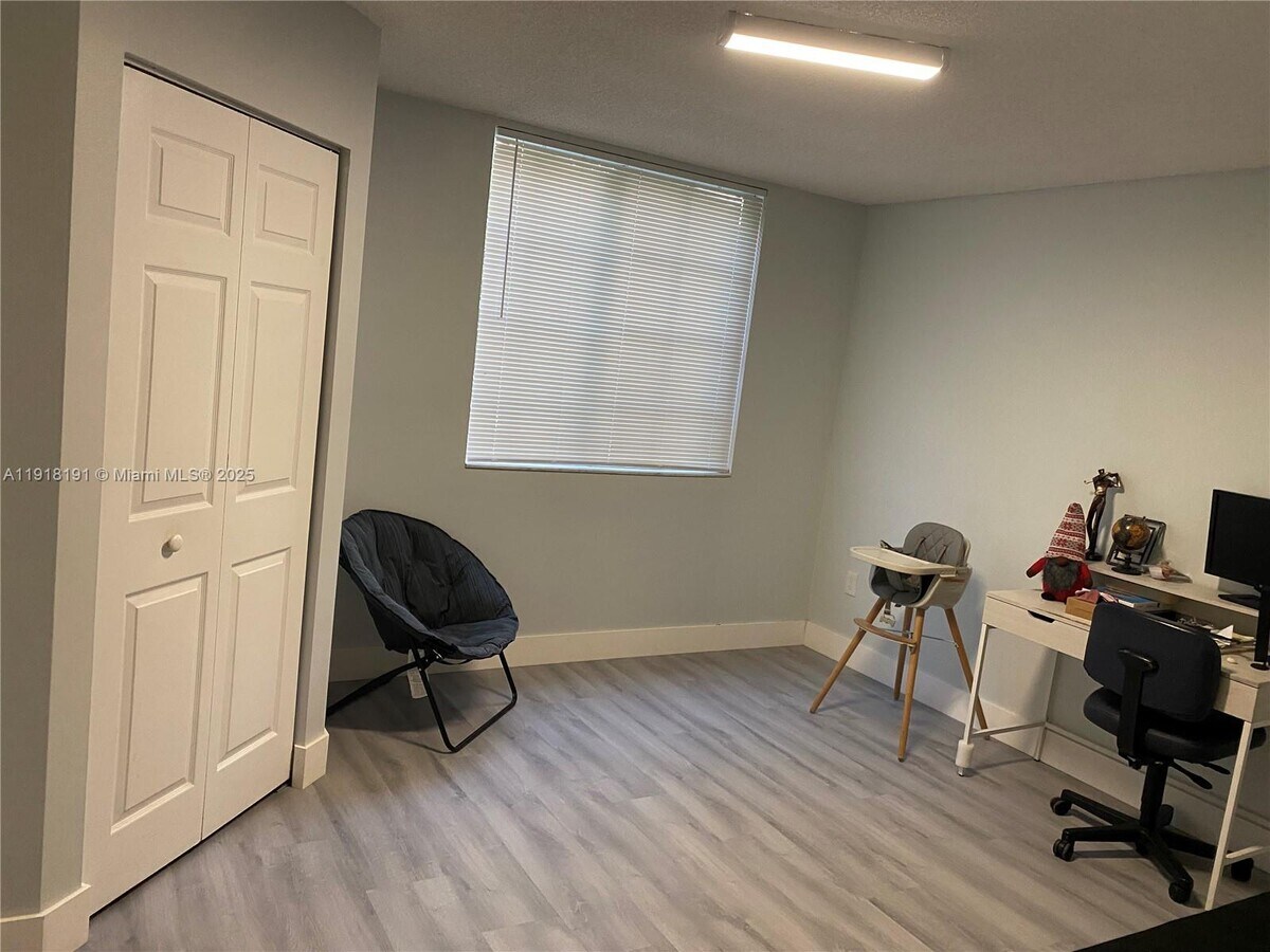 Photo - 677 SW 111th Ave Unit 202