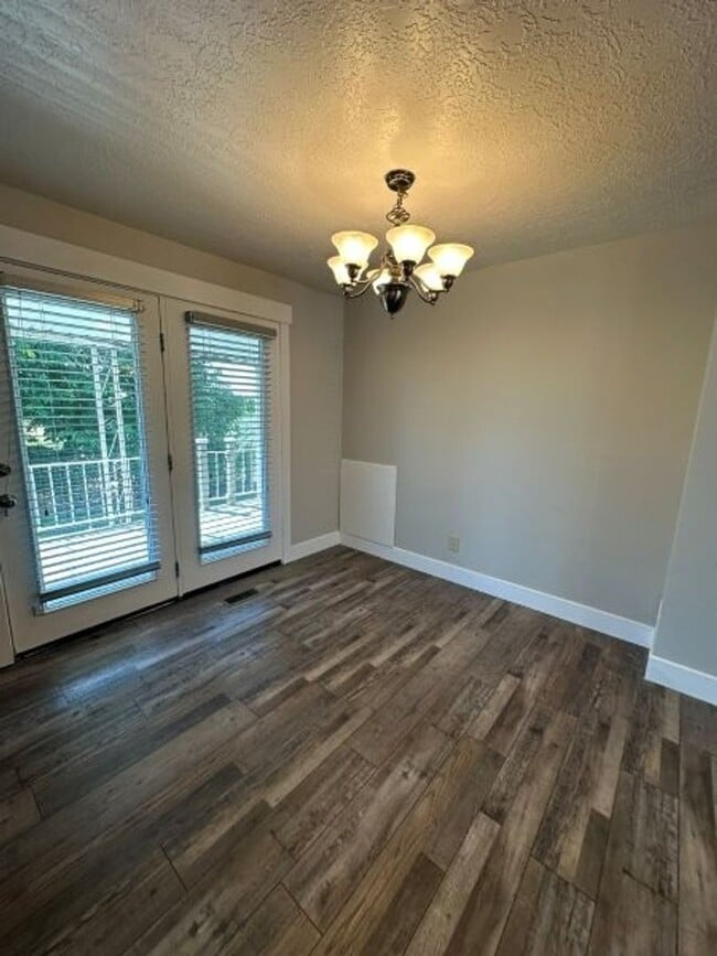 2641 N 1375 W