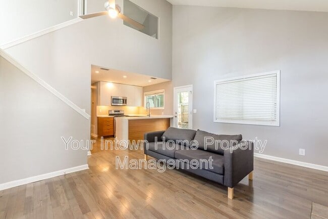 Photo - 505 Oakdale Rd NE Unidad #2
