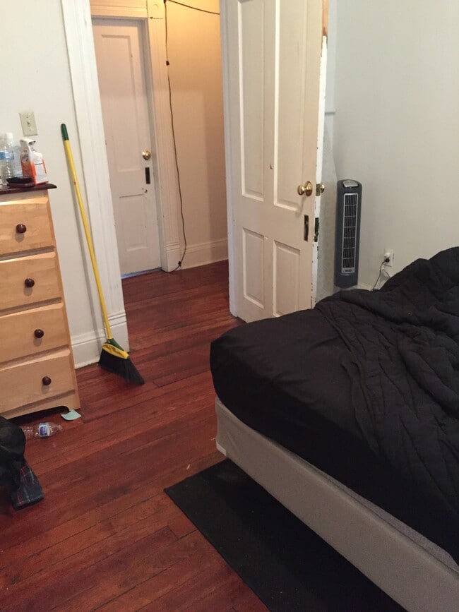 Bedroom - 260 Kentucky Ave Unit 1