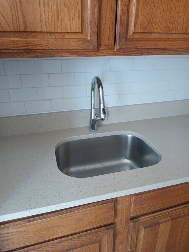 Photo - 312 Woodworth Ave Unidad 6