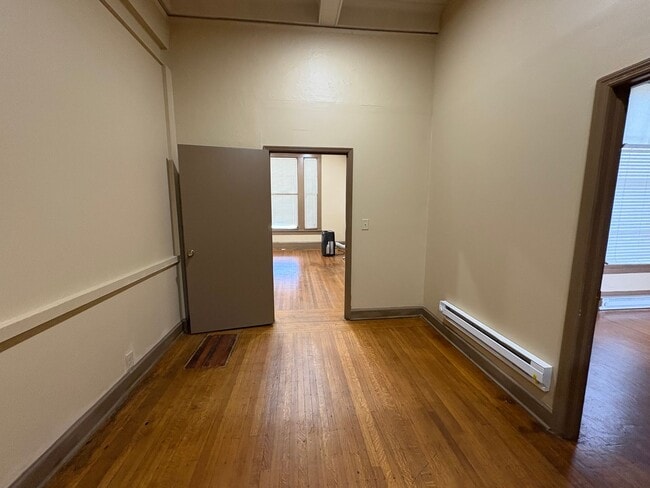 Photo - 420 College St Unit Apartment A