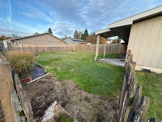 Photo - 170-190 Dahlia Street, Yamhill Unit 190