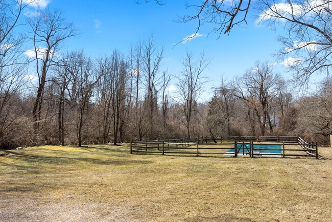 Photo - 112 Chestnut Land Rd