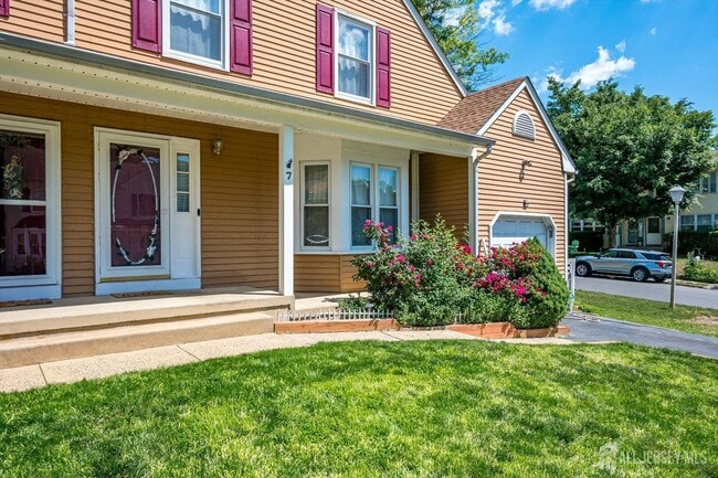 Photo - 7 Buttonwood Dr