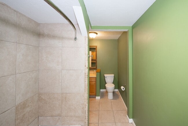 Photo - 1025 Mechanic St