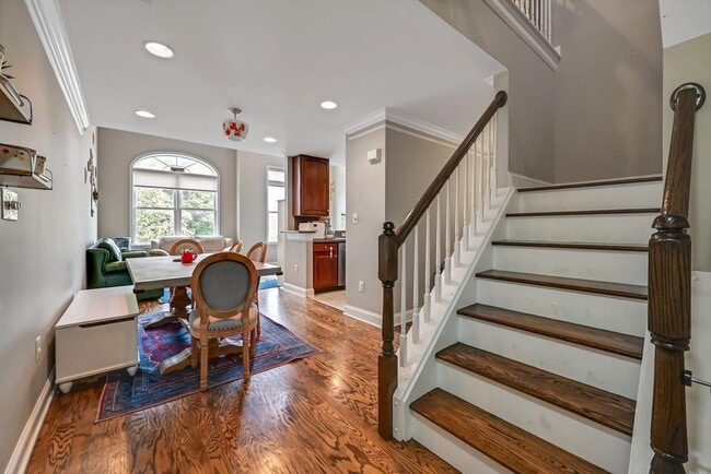 Photo - 172 Price Ct Unit 172