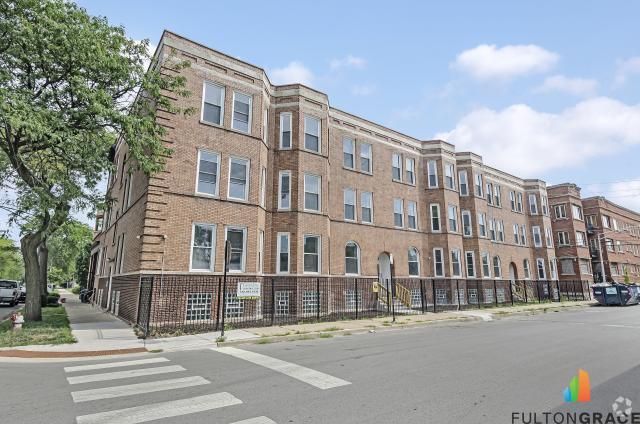 Building Photo - 2 bedroom in Chicago IL 60615 Unit 3 Rental