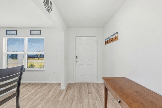 Photo - 25 Riverwalk Xing